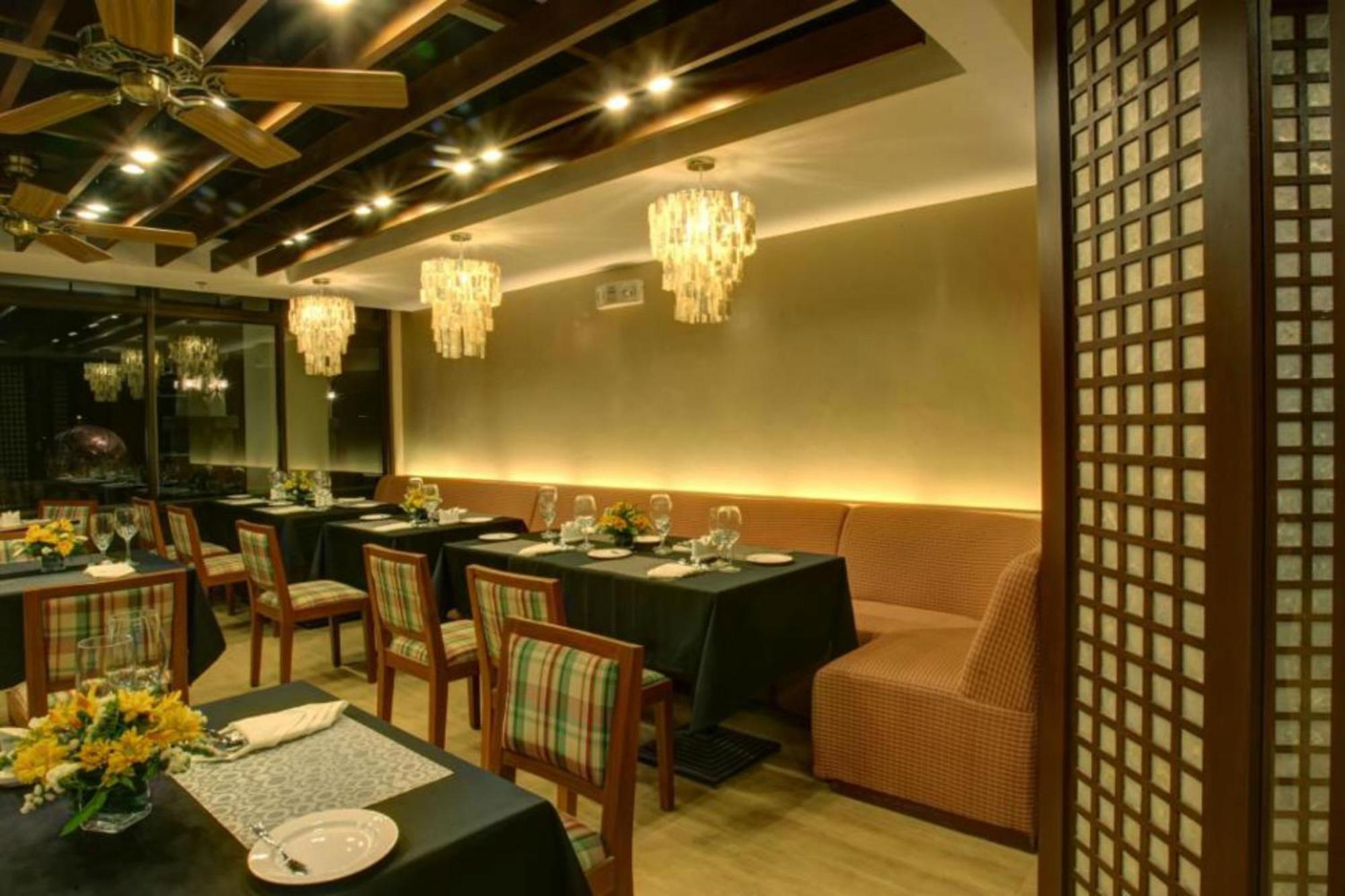 อาซาเลีย โฮเต็ลแอนด์เรสซิเดนซ์ บาเกียว Villa Baguio City ภายนอก รูปภาพ