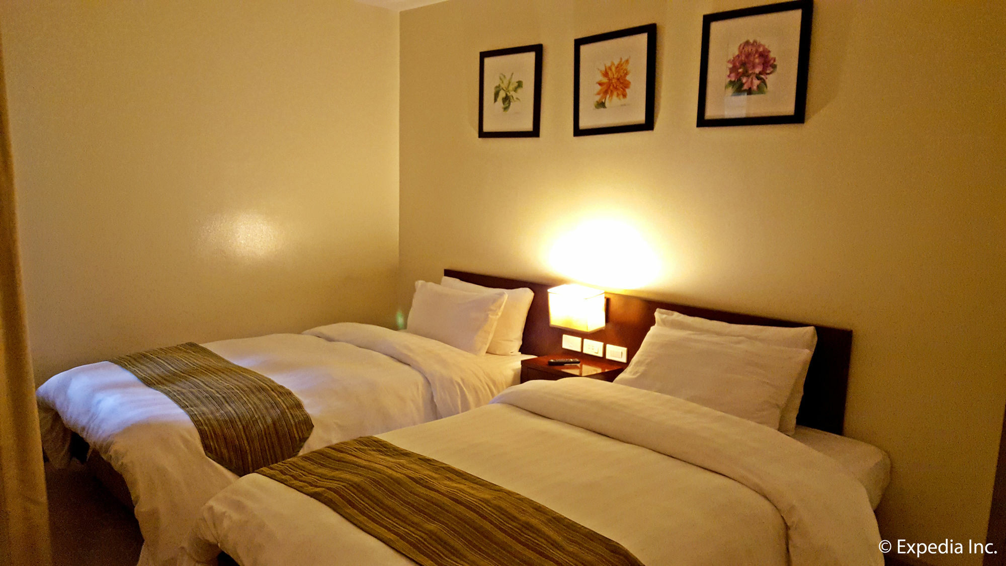 อาซาเลีย โฮเต็ลแอนด์เรสซิเดนซ์ บาเกียว Villa Baguio City ภายนอก รูปภาพ